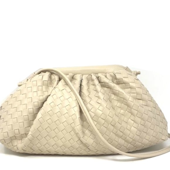 BLACK BASKET WEAVE HANDBAG - Picture 3 of 3